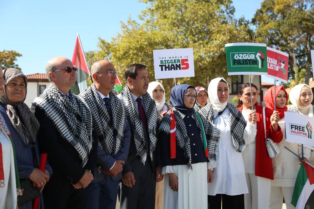 Gazze için sessiz çığlık Konya’da yankılandı 13